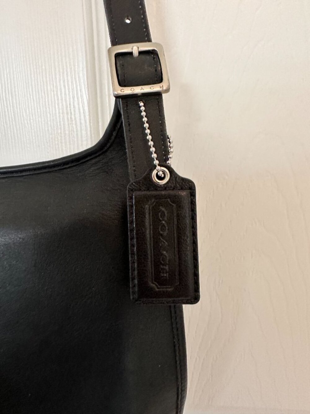 Coach “Slim Hippie Flap” black leather Crossbody in EVC VINTAGE RESTORED - Picture 10 of 12